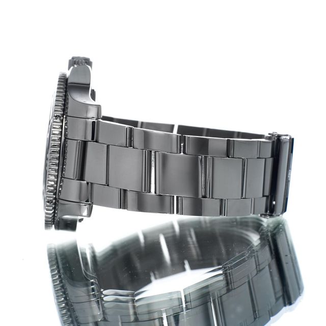 Breitling SuperOcean II 42 A17365 Image 2